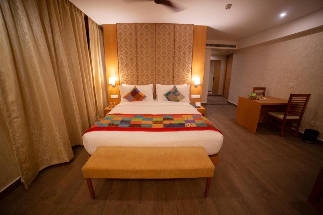 Abhyagama Hotel Дігха Екстер'єр фото