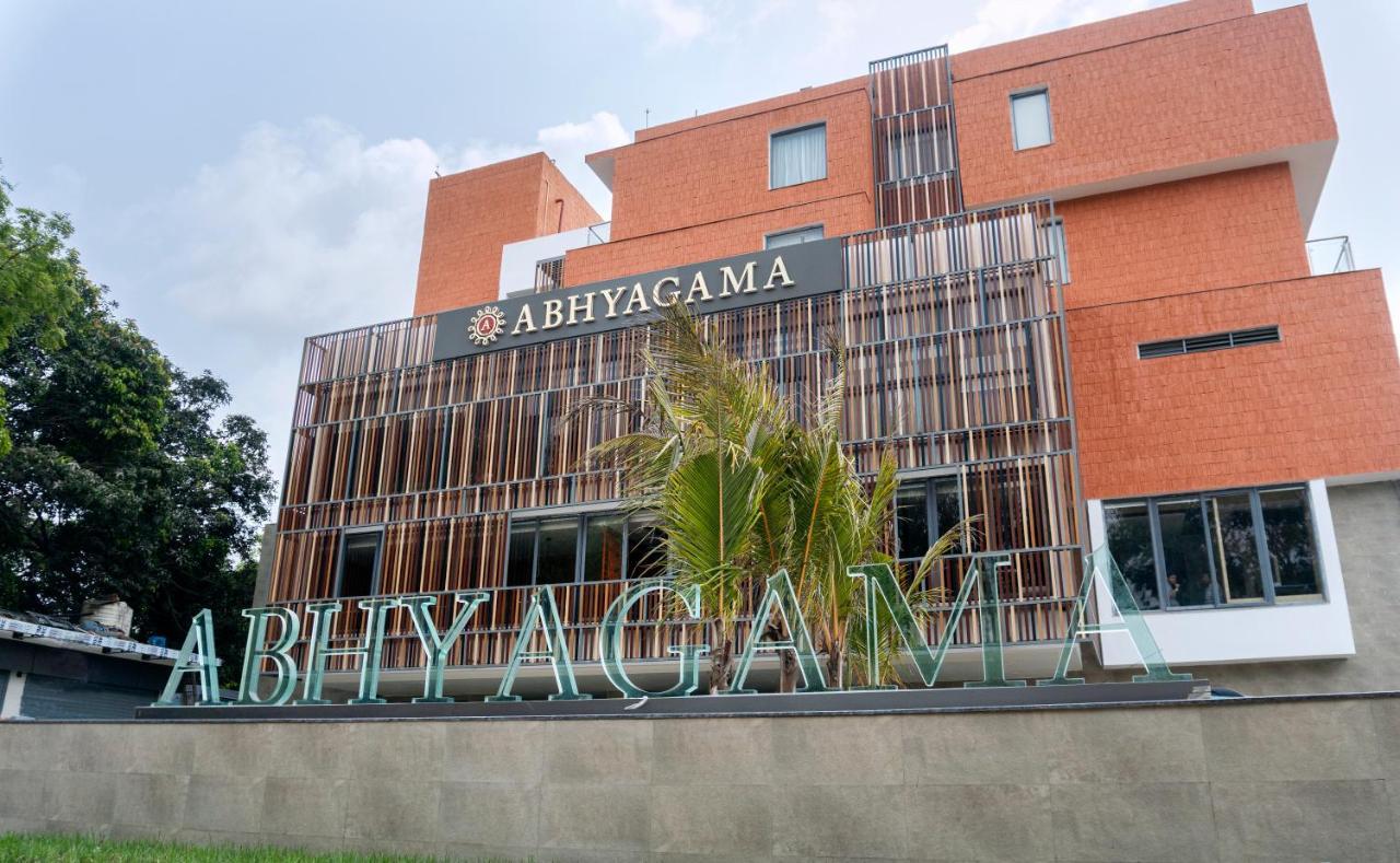 Abhyagama Hotel Дігха Екстер'єр фото