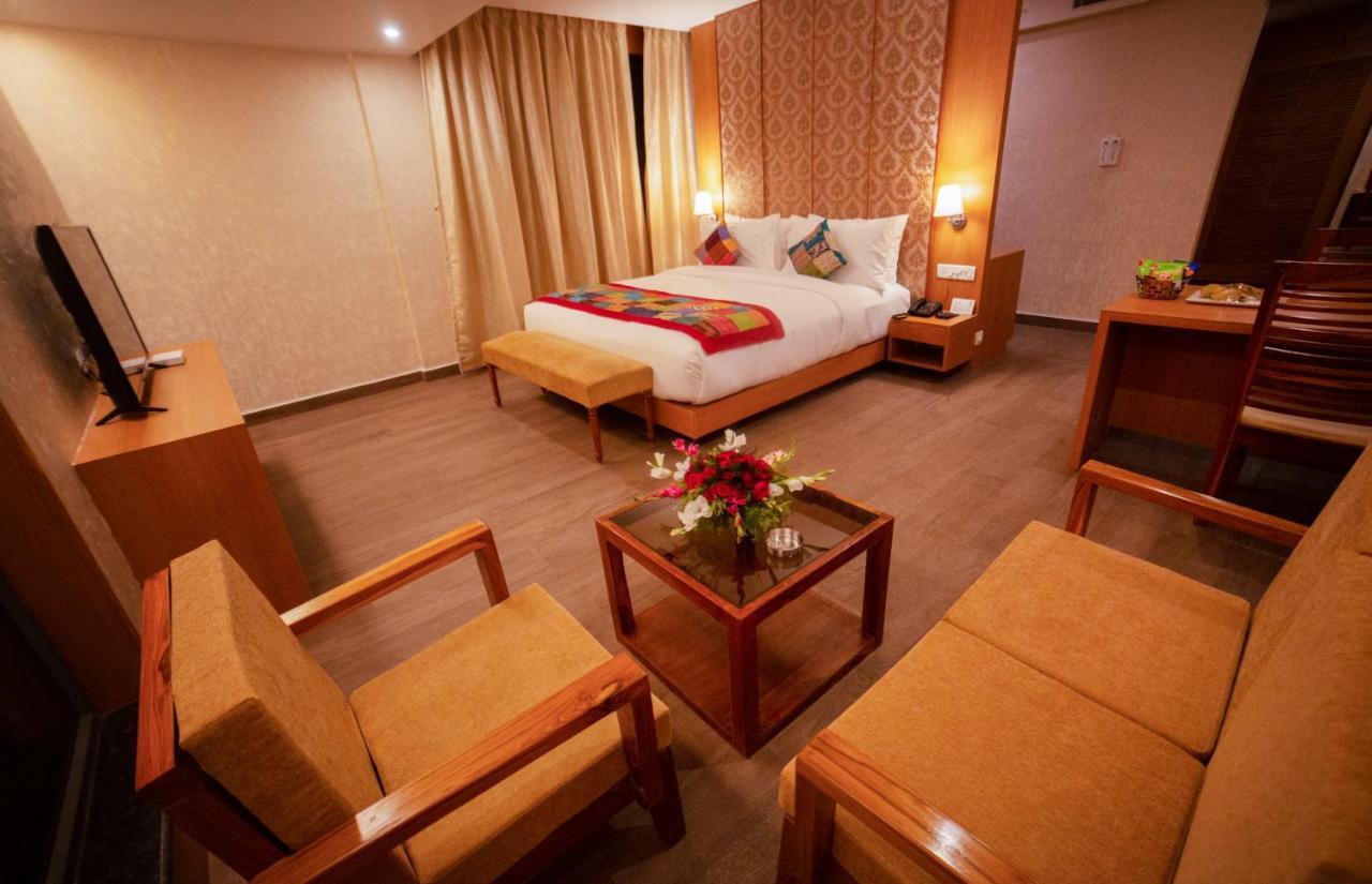 Abhyagama Hotel Дігха Екстер'єр фото