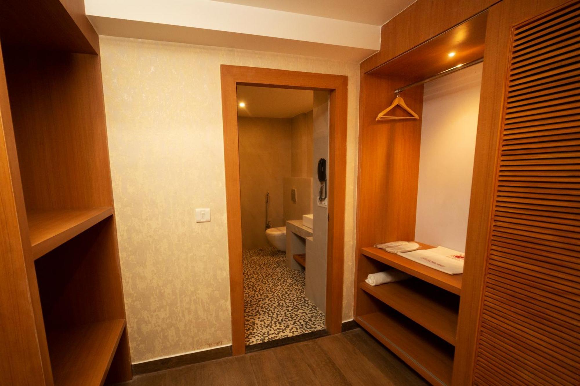 Abhyagama Hotel Дігха Екстер'єр фото