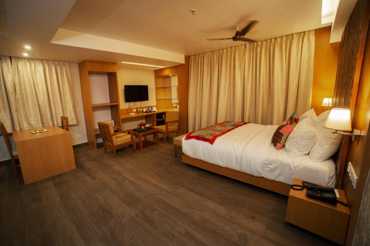 Abhyagama Hotel Дігха Екстер'єр фото