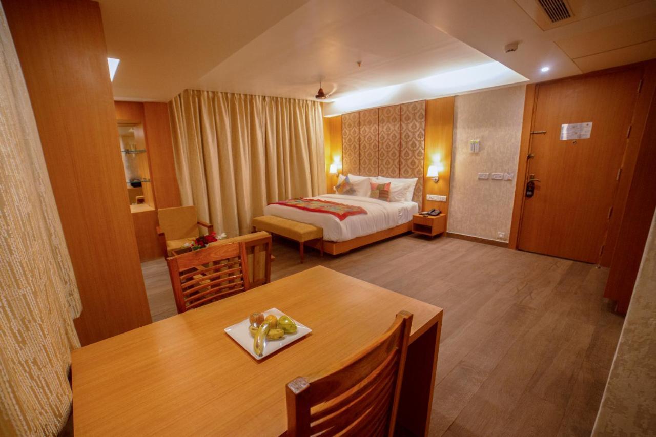 Abhyagama Hotel Дігха Екстер'єр фото