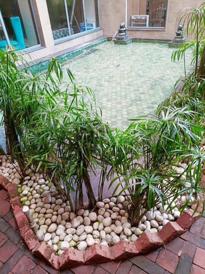 Abhyagama Hotel Дігха Екстер'єр фото