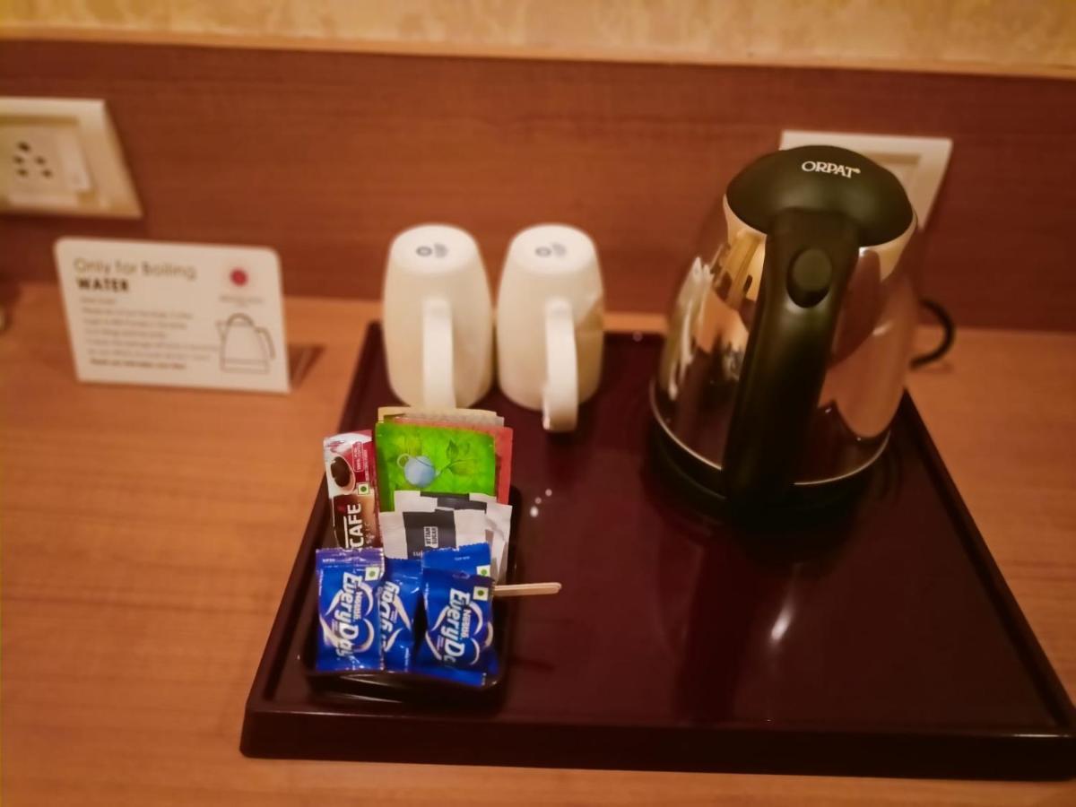 Abhyagama Hotel Дігха Екстер'єр фото